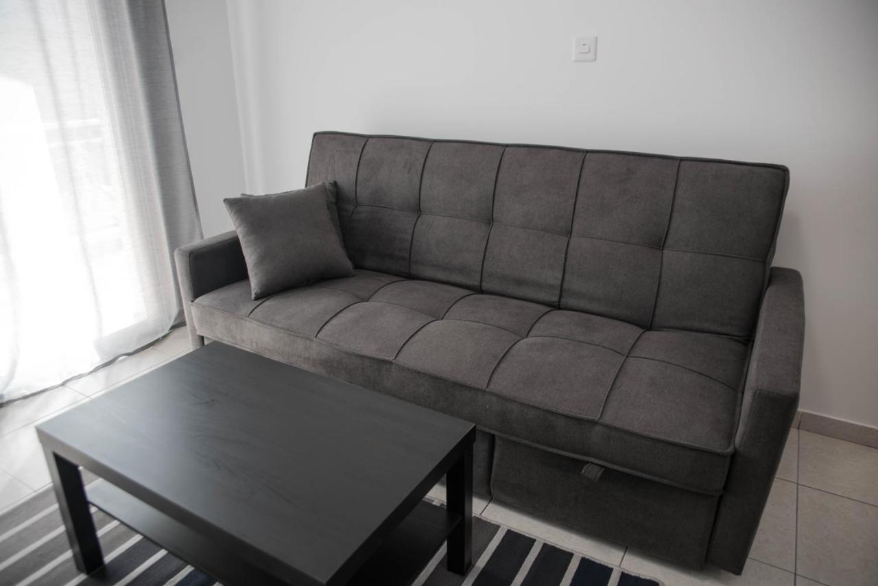 Renovated One Bedroom Apartment In Paphos With Pool Buitenkant foto